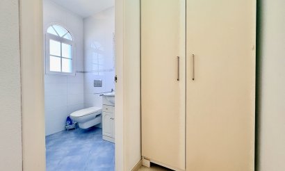 Resale - Villa - Orihuela - Villamartin