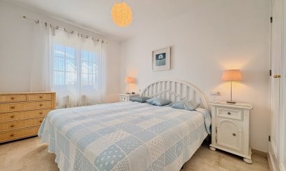 Resale - Villa - Orihuela - Villamartin