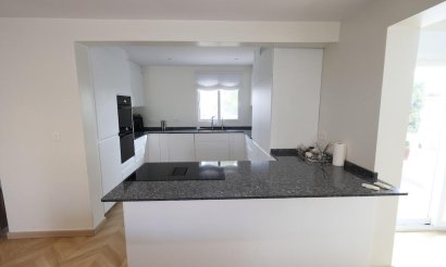 Resale - Villa - Torrevieja - Los Balcones - Los Altos del Edén
