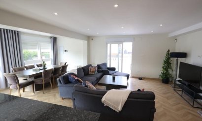 Resale - Villa - Torrevieja - Los Balcones - Los Altos del Edén
