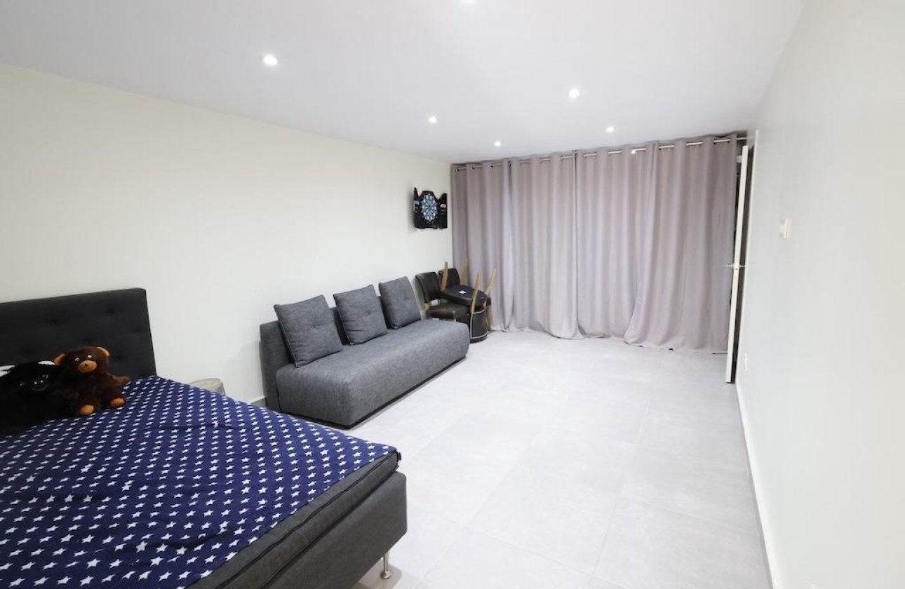 Resale - Villa - Torrevieja - Los Balcones - Los Altos del Edén