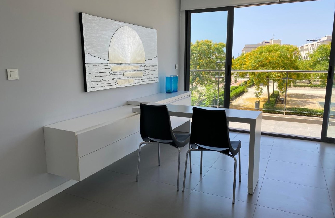 Resale - Bungalow - Pilar de la Horadada - Mil Palmeras