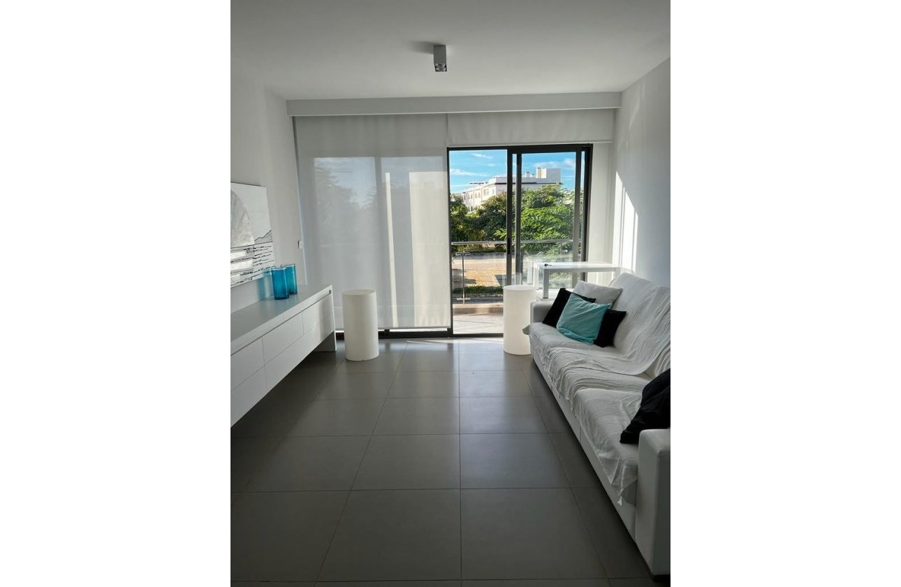 Resale - Bungalow - Pilar de la Horadada - Mil Palmeras