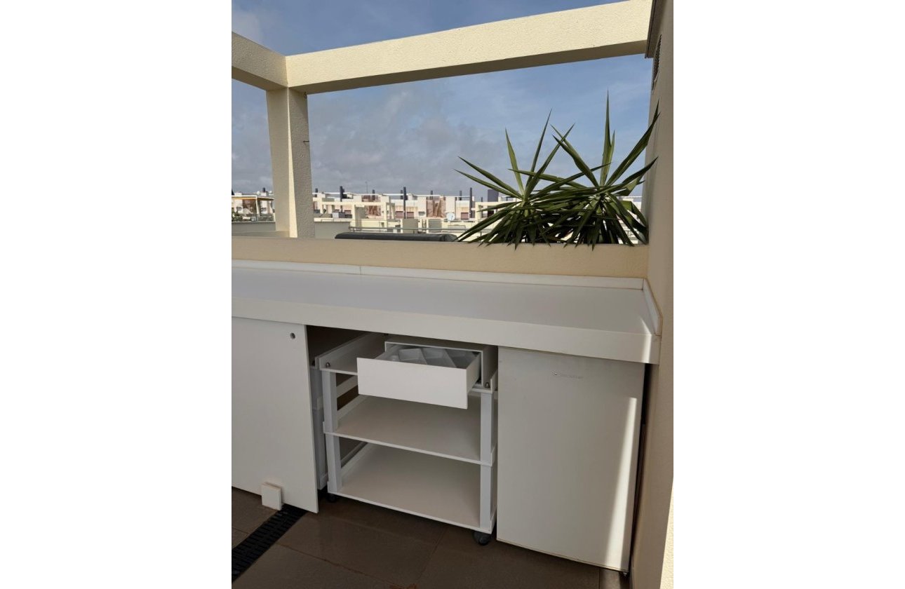 Resale - Bungalow - Pilar de la Horadada - Mil Palmeras
