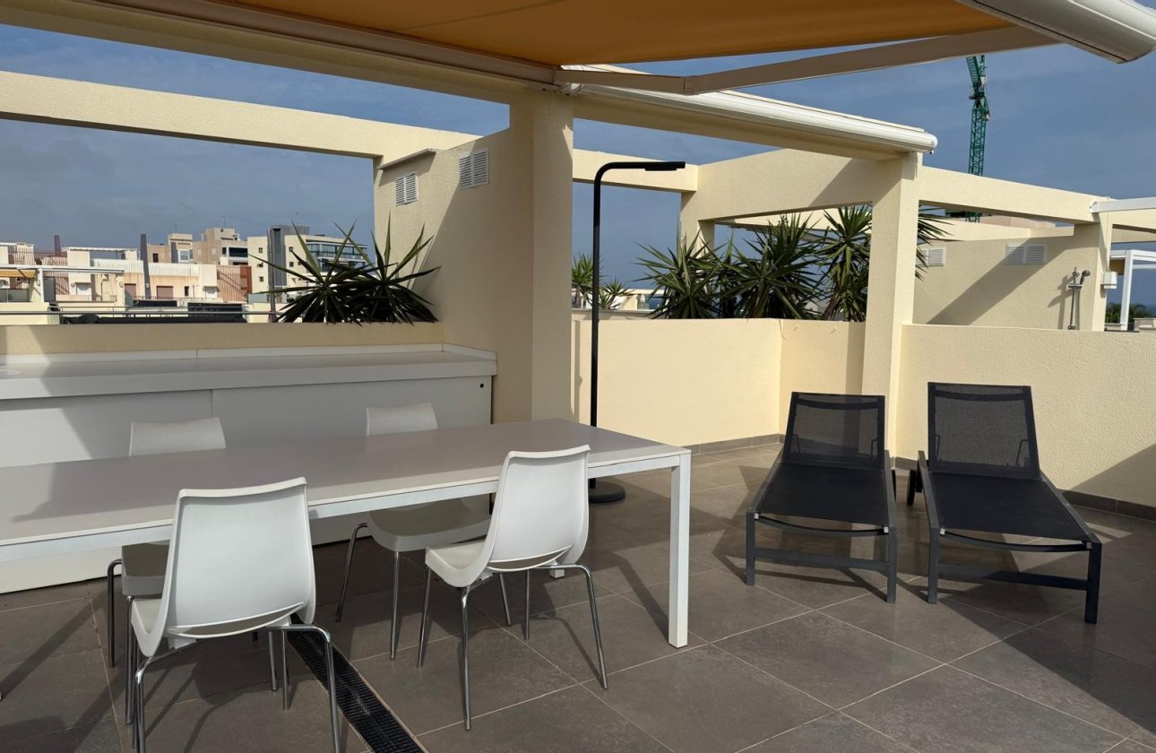Resale - Bungalow - Pilar de la Horadada - Mil Palmeras