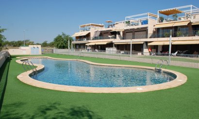 Resale - Bungalow - Pilar de la Horadada - Mil Palmeras