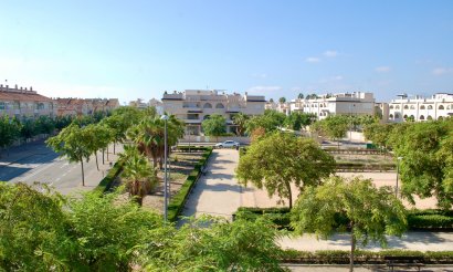 Resale - Bungalow - Pilar de la Horadada - Mil Palmeras