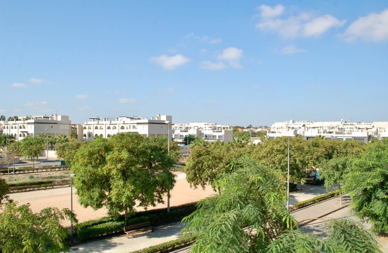 Resale - Bungalow - Pilar de la Horadada - Mil Palmeras