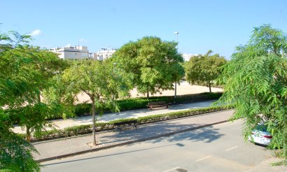 Resale - Bungalow - Pilar de la Horadada - Mil Palmeras