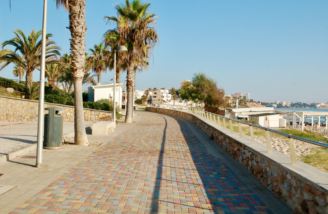 Resale - Bungalow - Pilar de la Horadada - Mil Palmeras