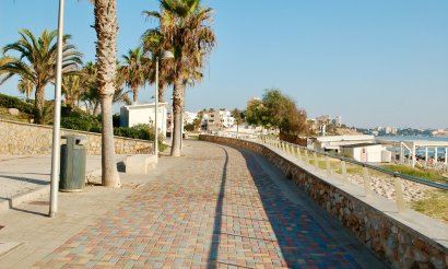 Resale - Bungalow - Pilar de la Horadada - Mil Palmeras