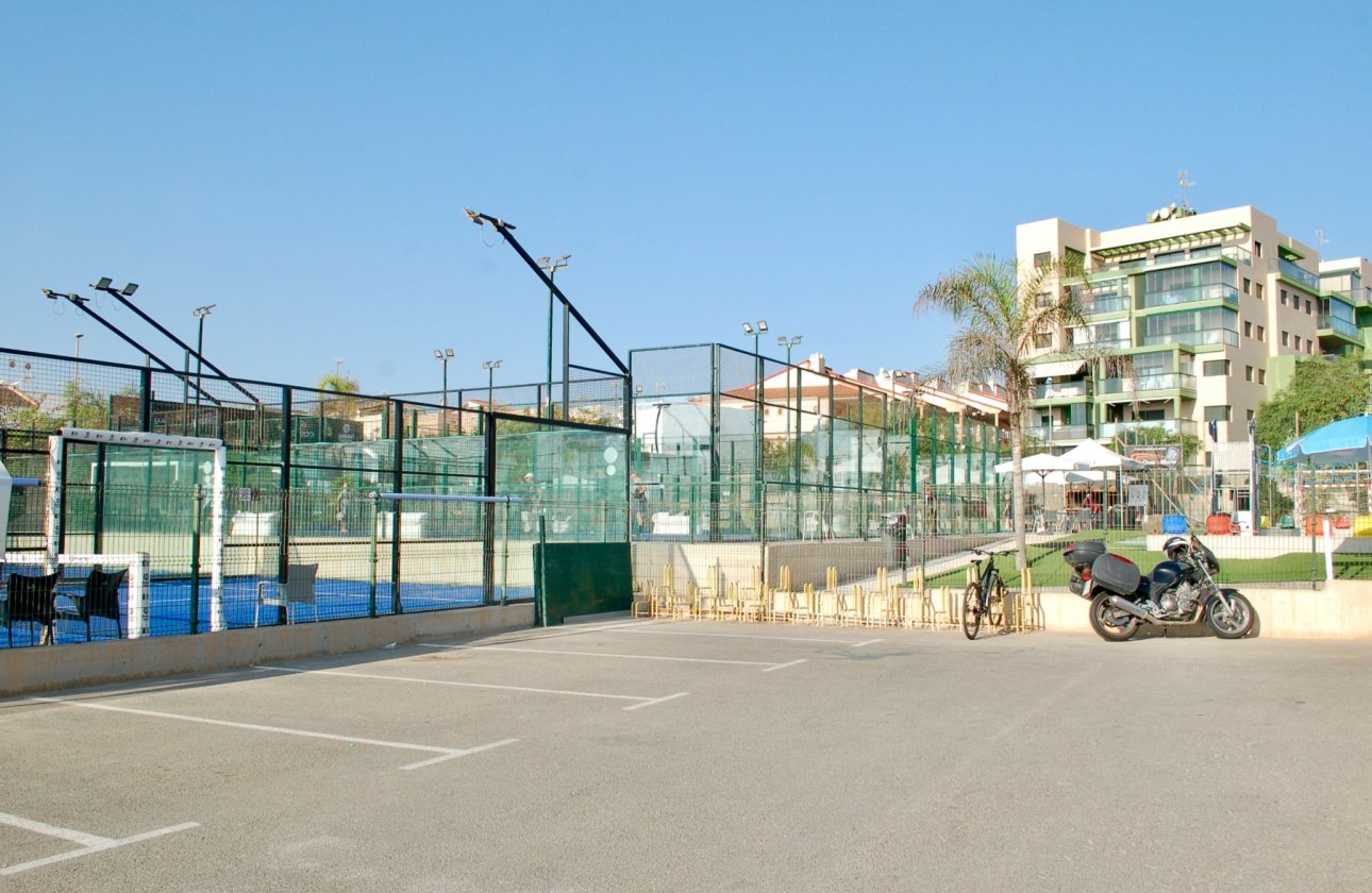 Resale - Bungalow - Pilar de la Horadada - Mil Palmeras