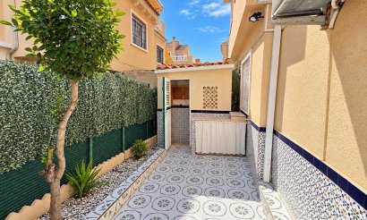 Resale - Bungalow - Torrevieja - Torreblanca