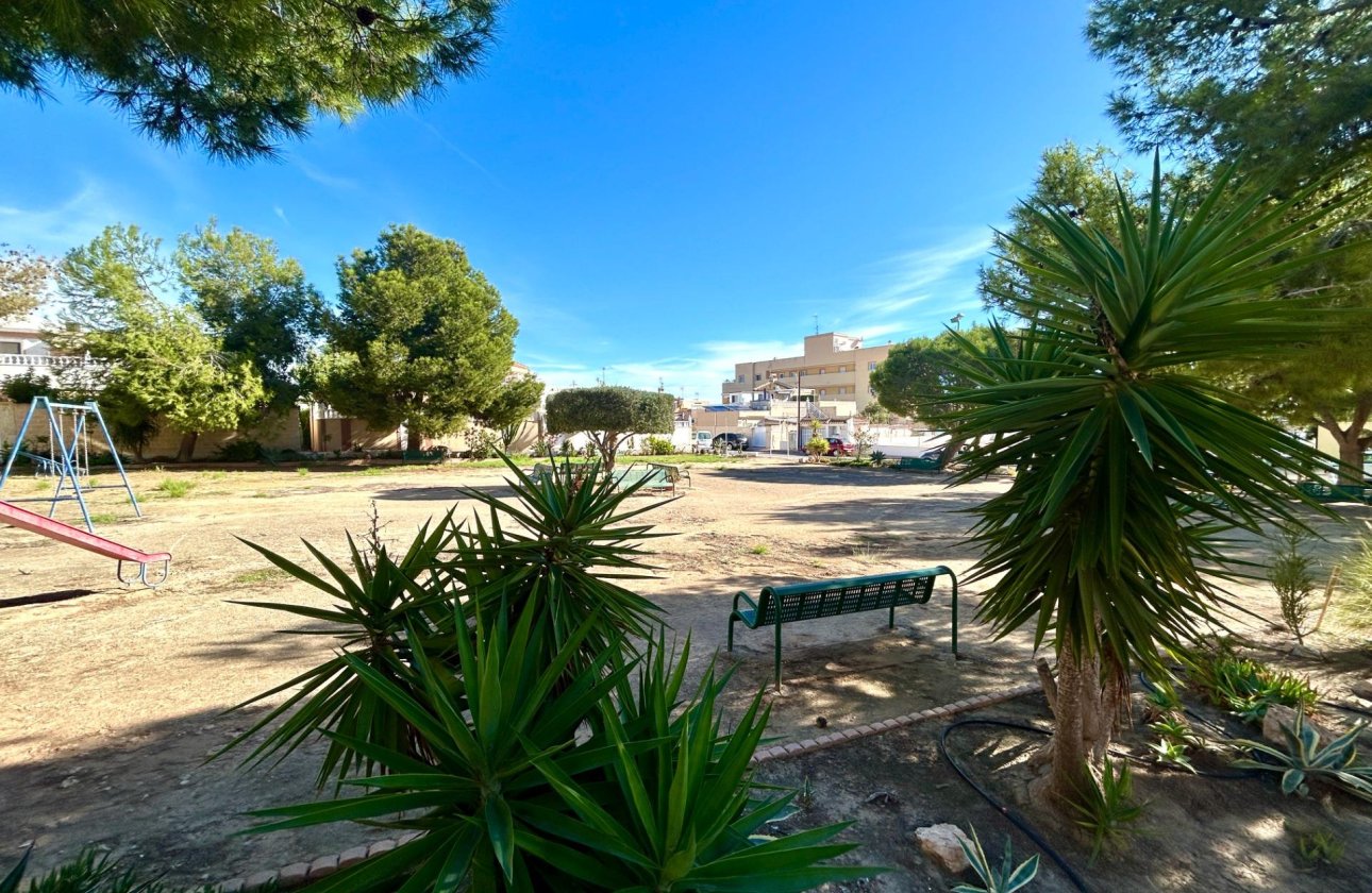 Resale - Bungalow - Orihuela Costa - Lomas de Don Juan