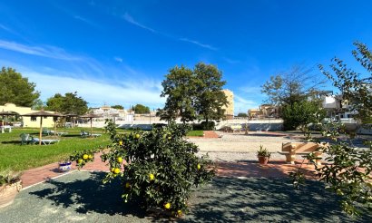 Resale - Bungalow - Orihuela Costa - Lomas de Don Juan