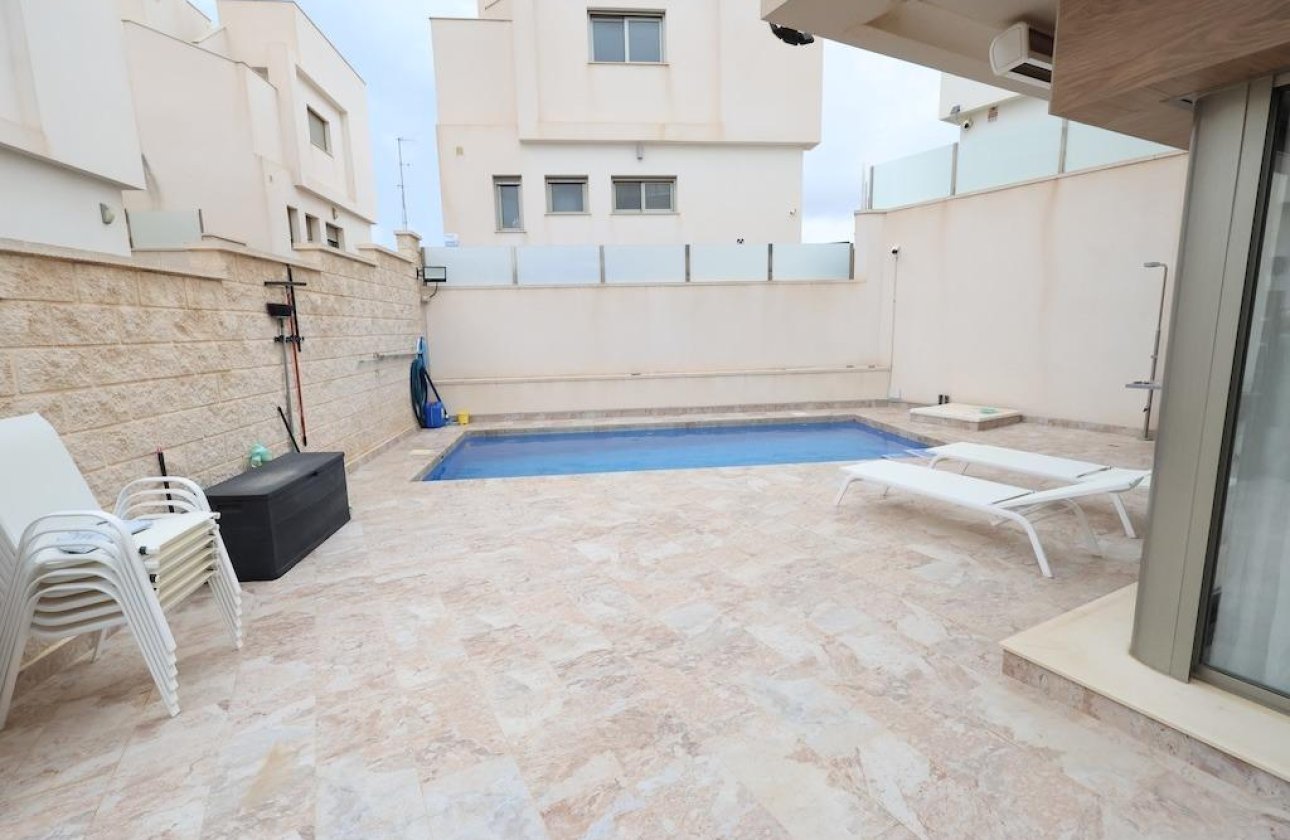 Reventa - Villa - Orihuela Costa - Villamartín-Las Filipinas