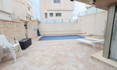 Reventa - Villa - Orihuela Costa - Villamartín-Las Filipinas