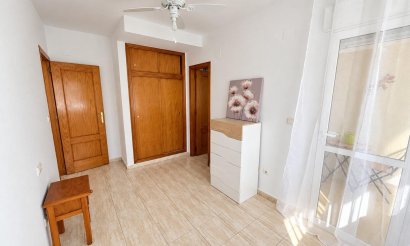 Resale - Apartment / flat - Torrevieja - Centro