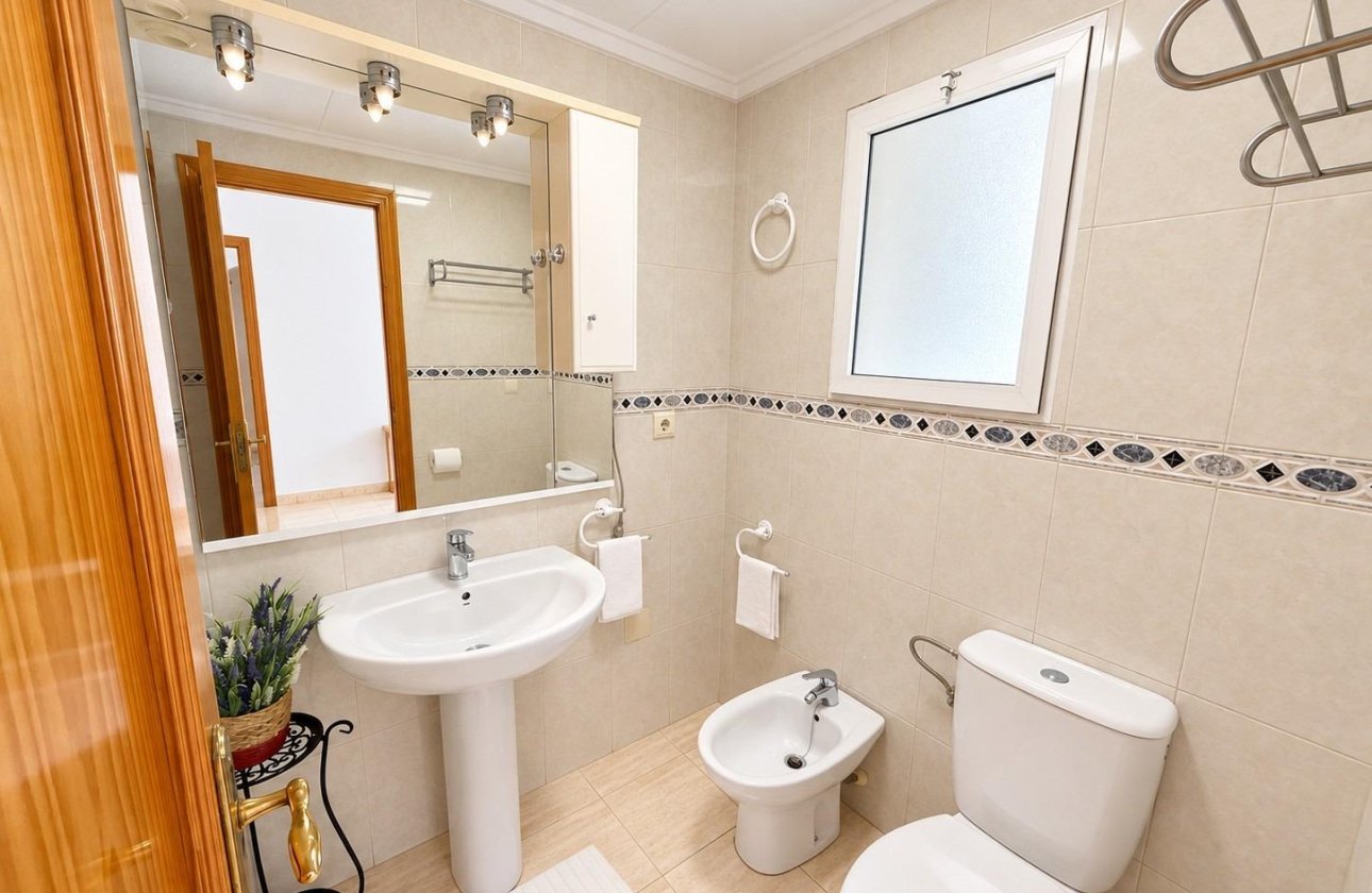 Resale - Apartment / flat - Torrevieja - Centro