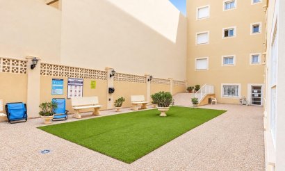 Resale - Apartment / flat - Torrevieja - Centro