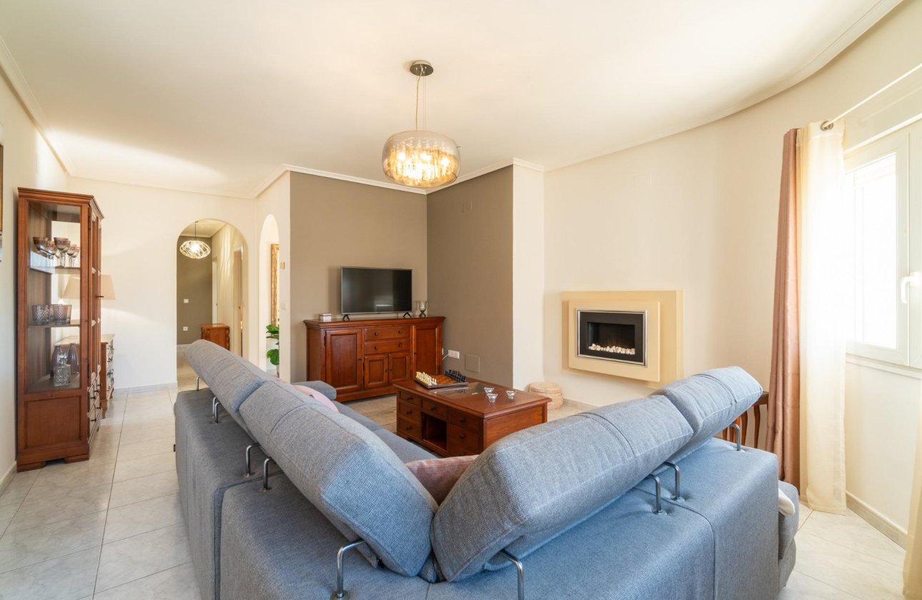 Reventa - Villa - Orihuela Costa - Playa Flamenca