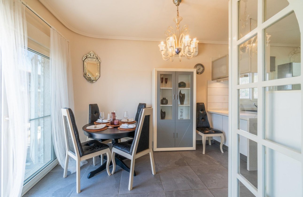 Reventa - Villa - Orihuela Costa - Playa Flamenca
