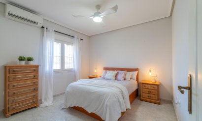 Reventa - Villa - Orihuela Costa - Playa Flamenca