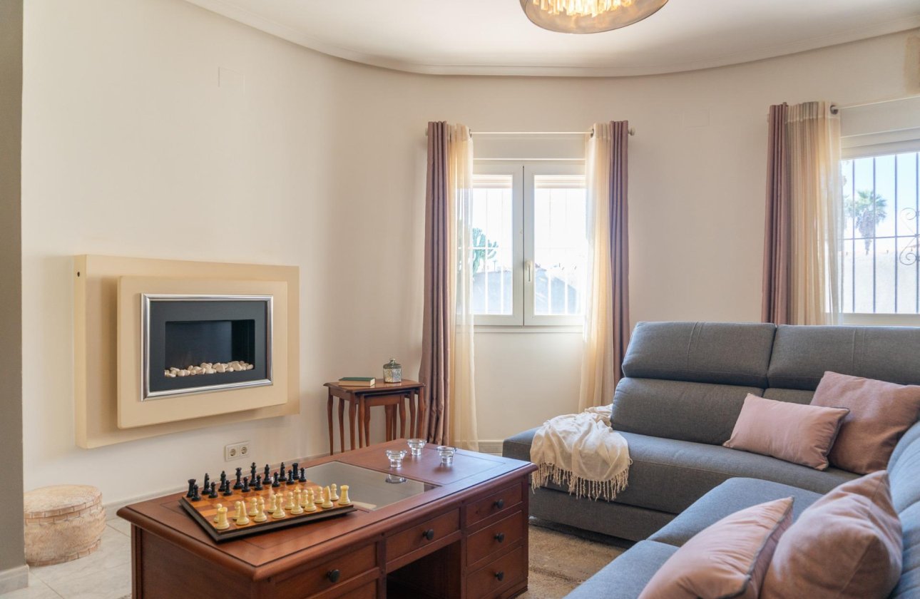 Reventa - Villa - Orihuela Costa - Playa Flamenca