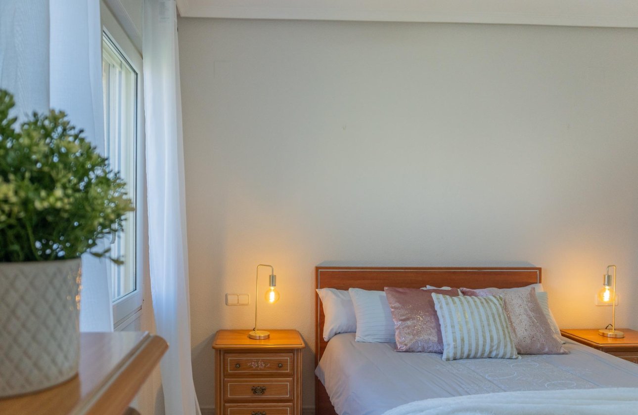 Reventa - Villa - Orihuela Costa - Playa Flamenca