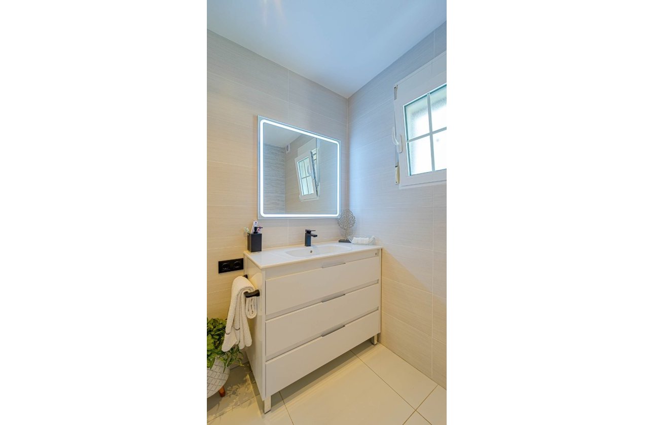 Reventa - Villa - Orihuela Costa - Villamartin