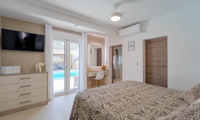 Reventa - Villa - Orihuela Costa - Villamartin
