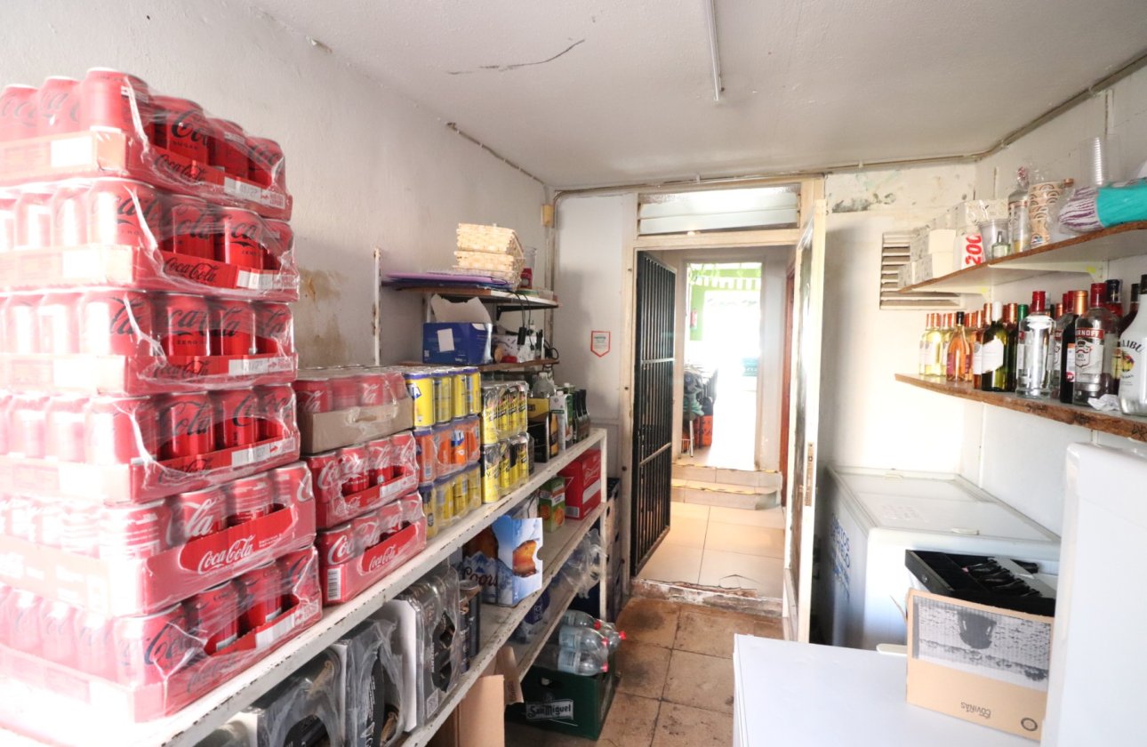 Reventa - Commercial (Freehold) - Torrevieja - El Chaparral