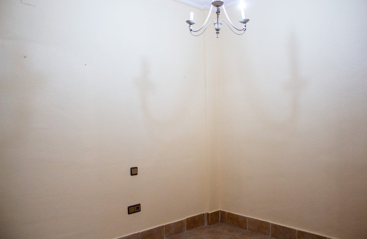 Resale - Apartment / flat - Guardamar del Segura
