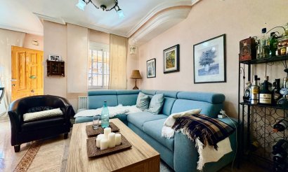 Reventa - Villa - Orihuela Costa - Playa Flamenca