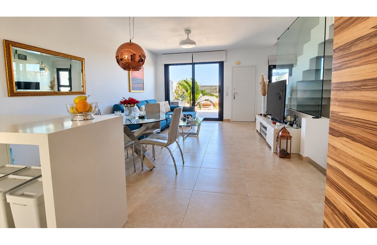Resale - Villa - Orihuela Costa - Villamartín
