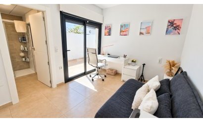 Resale - Villa - Orihuela Costa - Villamartín