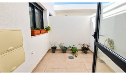 Resale - Villa - Orihuela Costa - Villamartín