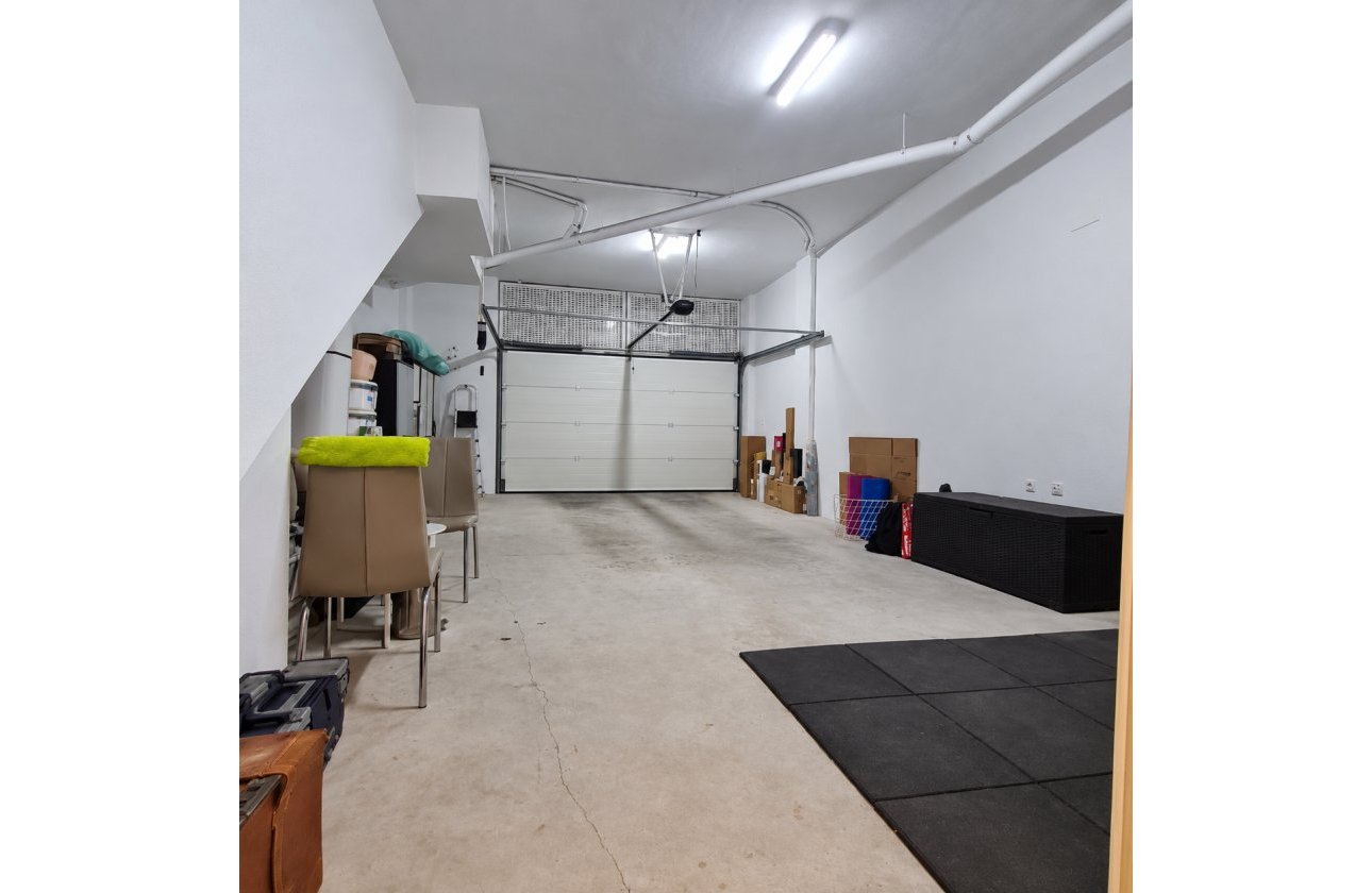 Resale - Villa - Orihuela Costa - Villamartín