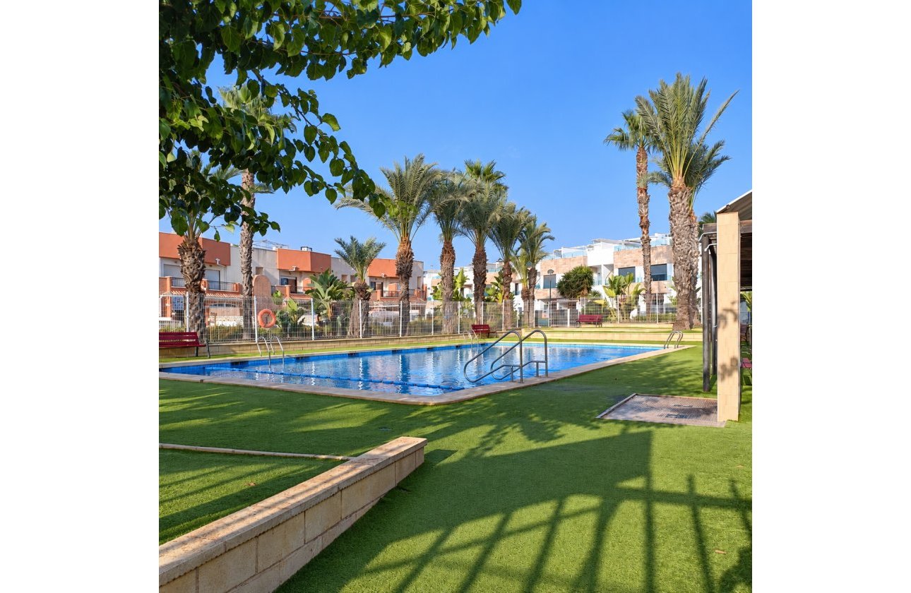 Resale - Villa - Orihuela Costa - Villamartín