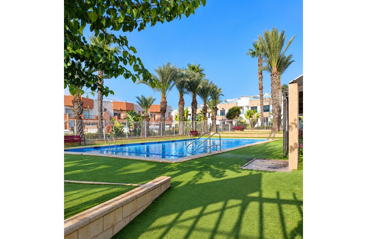 Resale - Villa - Orihuela Costa - Villamartín