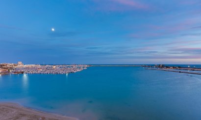 Resale - Apartment / flat - Torrevieja - Playa del Acequión