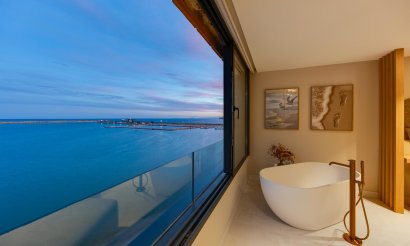 Resale - Apartment / flat - Torrevieja - Playa del Acequión