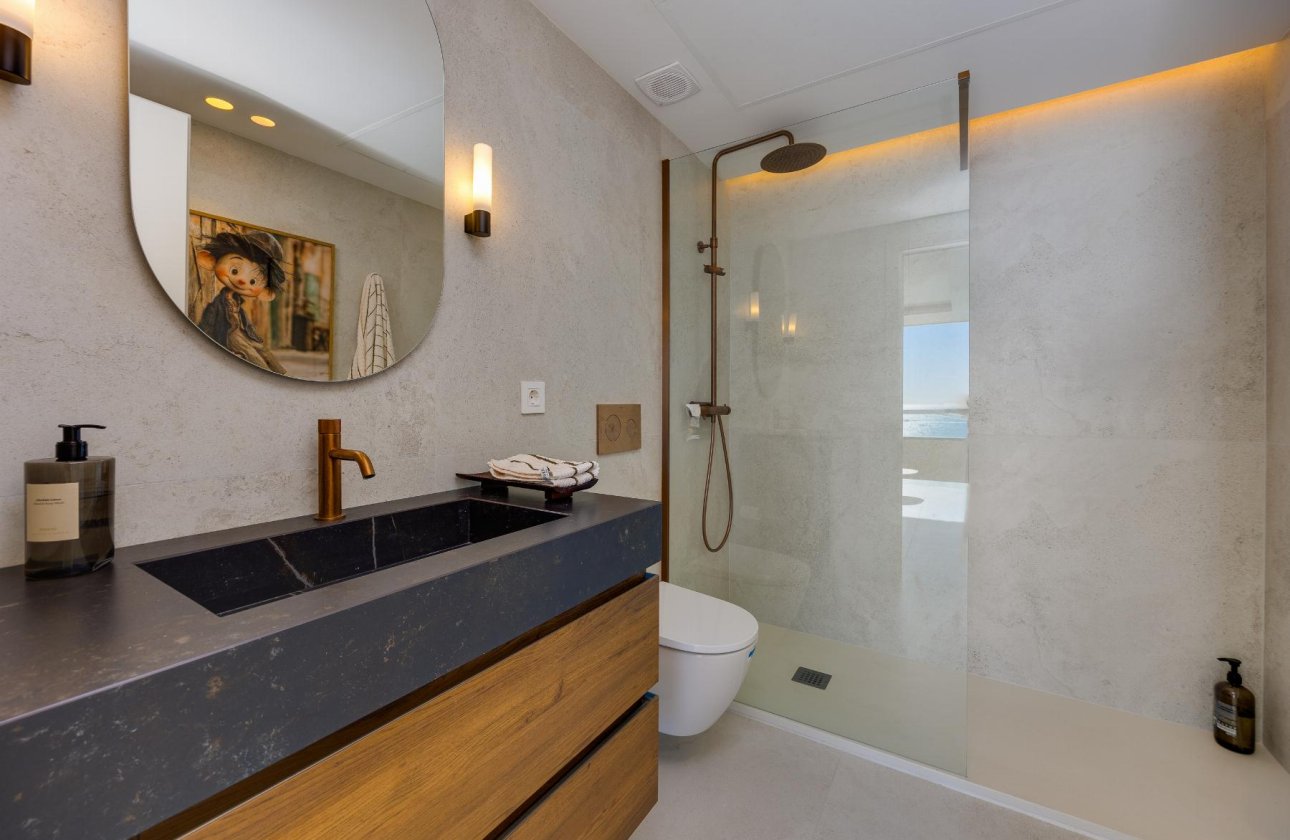 Resale - Apartment / flat - Torrevieja - Playa del Acequión