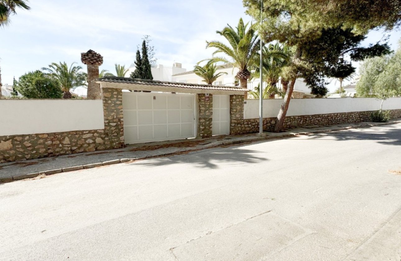 Revente - Villa - Orihuela Costa - La Zenia