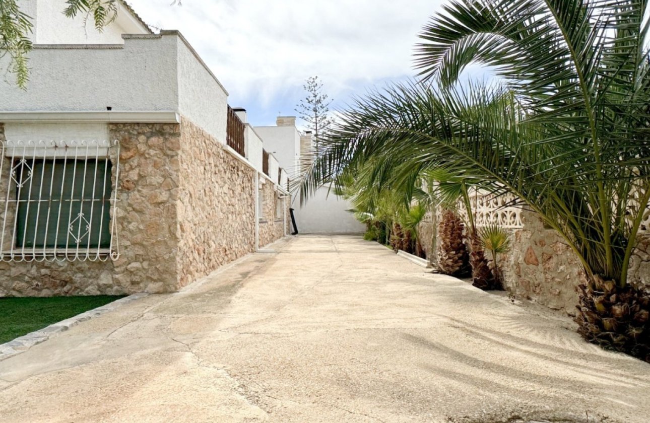 Revente - Villa - Orihuela Costa - La Zenia