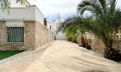 Revente - Villa - Orihuela Costa - La Zenia