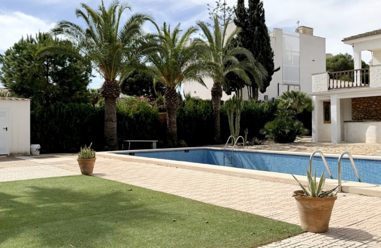 Revente - Villa - Orihuela Costa - La Zenia