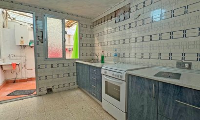 Resale - Apartment / flat - Torrevieja - El Acequión - Los Náufragos