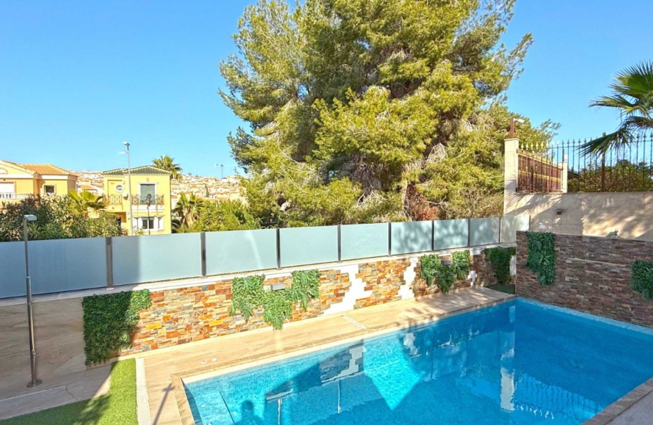 Revente - Villa - Orihuela Costa - Villamartín