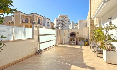 Revente - Villa - Orihuela Costa - Villamartín